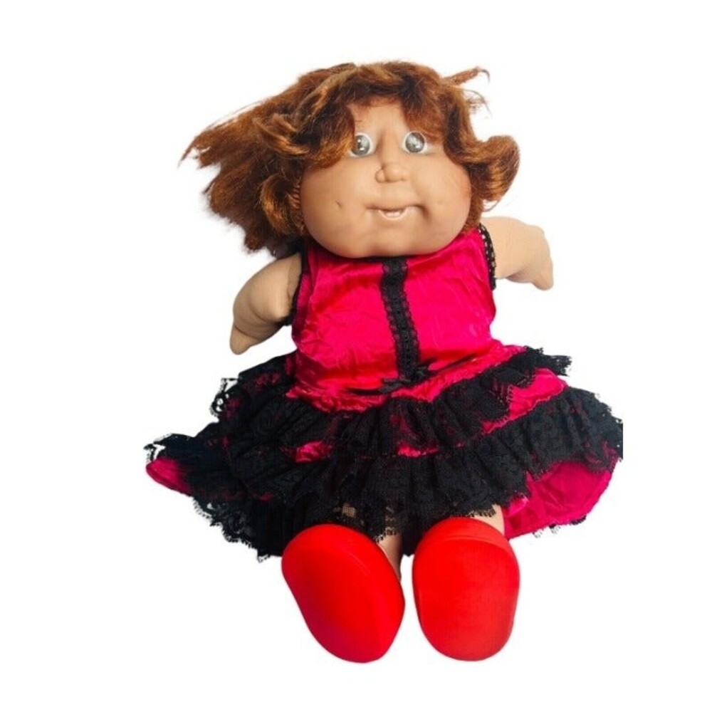 Vintage 1986 Xavier Roberts Cabbage Patch Red Hair Brown Eyes Doll Dimple outfit